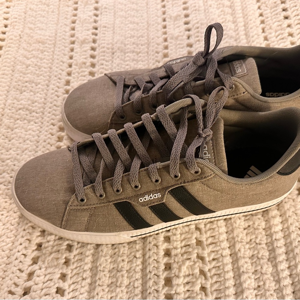 Adidas Men's Grey and Black Sneakers Size 10.5